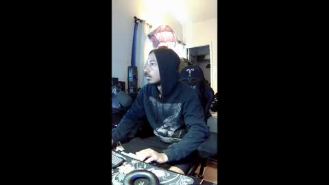 hungnheavy online show from November 16, 12:44 pm