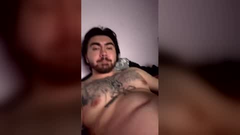 Snapshot of bee209 chatting on February 18, 5:36 am bee209 online show from February 18, 5:36 am