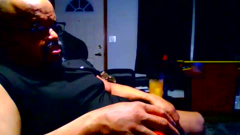 BEEF69DOG online show from June 6, 1:54 am