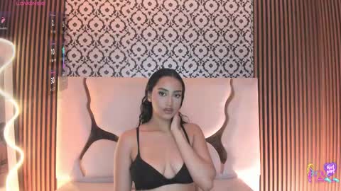 Snapshot of beella_tay1 chatting on February 14, 12:29 am BELLA online show from February 14, 12:29 am