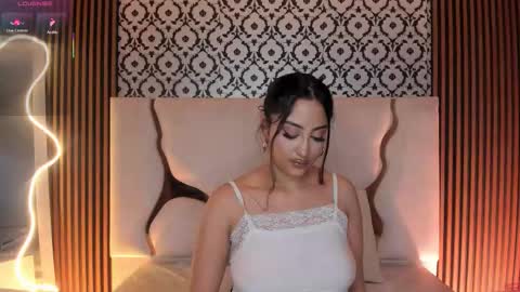 Snapshot of beella_tay1 chatting on March 5, 1:12 am BELLA online show from March 5, 1:12 am