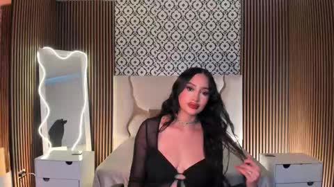 Snapshot of beella_tay1 chatting on March 28, 12:05 pm BELLA online show from March 28, 12:05 pm