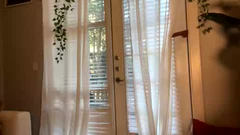 veronica  B online show from October 22, 9:14 pm