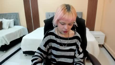Bela online show from May 15, 1:07 pm