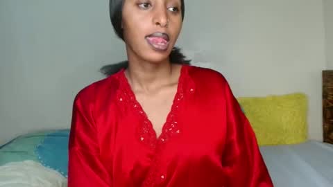 Snapshot of bela_violet chatting on April 16, 8:48 am bela_violet online show from April 16, 8:48 am