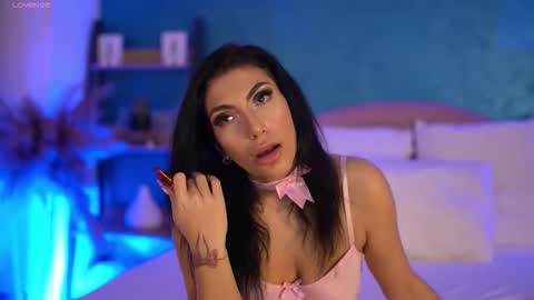 BellaJonnes online show from February 9, 8:35 pm