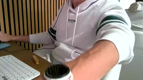 SexFriendFrance online show from October 8, 8:12 am