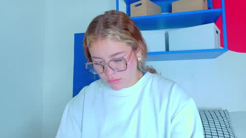 Snapshot of belamiller chatting on September 22, 11:34 am BELA online show from September 22, 11:34 am