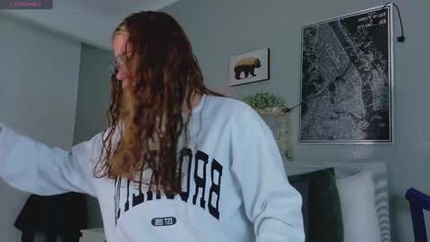 Snapshot of belamiller chatting on October 11, 11:42 am BELA online show from October 11, 11:42 am