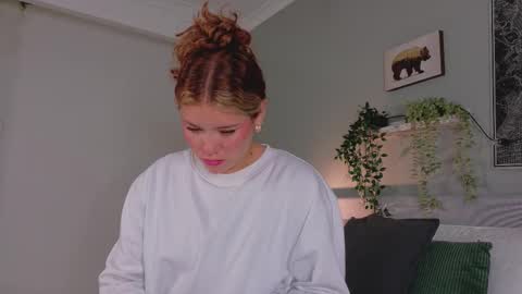 Snapshot of belamiller chatting on October 16, 11:44 am BELA online show from October 16, 11:44 am