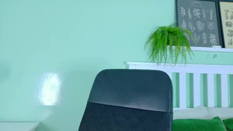 Snapshot of belamiller chatting on October 22, 11:43 am BELA online show from October 22, 11:43 am