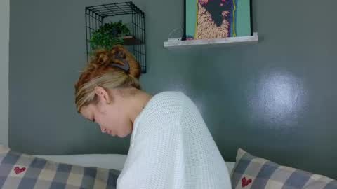 Snapshot of belamiller chatting on November 1, 11:56 am BELA online show from November 1, 11:56 am