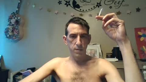 Snapshot of belgianboy33 chatting on June 28, 5:35 am Dreamcock online show from June 28, 5:35 am