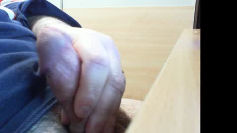 Snapshot of belgianfatcock chatting on December 9, 3:40 am belgianfatcock online show from December 9, 3:40 am
