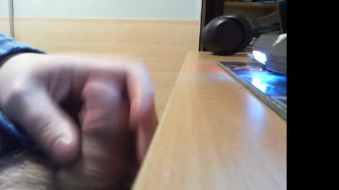 Snapshot of belgianfatcock chatting on December 15, 5:34 am belgianfatcock online show from December 15, 5:34 am