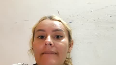 belinda8912 online show from July 3, 5:36 am