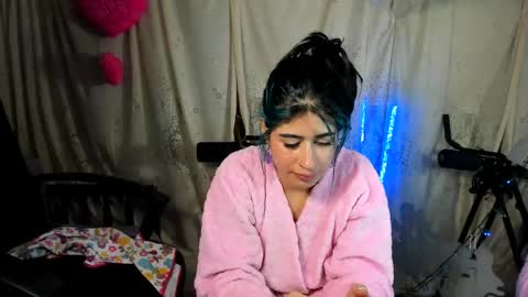 Snapshot of belinda_luna_ chatting on February 28, 3:04 am modelo independiente online show from February 28, 3:04 am