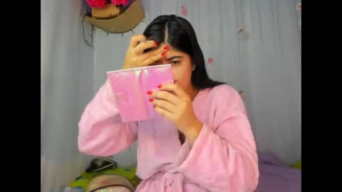 modelo independiente online show from May 11, 7:11 pm
