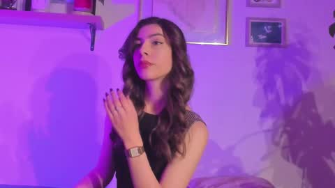 Snapshot of belindareyes chatting on September 21, 2:35 am Bel online show from September 21, 2:35 am