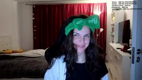 Alicia Belvedere online show from June 13, 6:39 pm