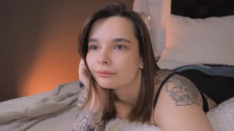  lita  online show from February 8, 8:40 am