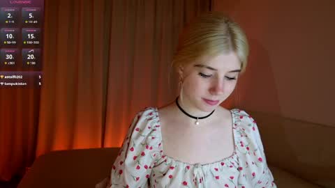 Bella online show from May 14, 6:37 pm