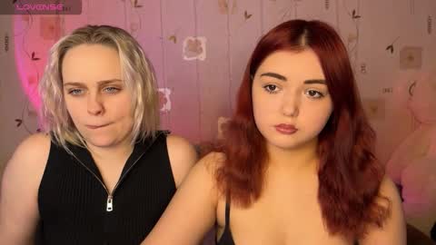 bella_and_alice online show from February 7, 1:59 pm