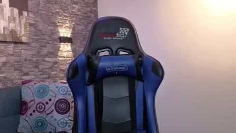 Snapshot of bella_cartervg chatting on March 20, 11:48 am bella_cartervg online show from March 20, 11:48 am