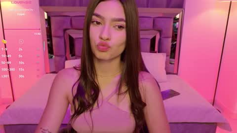 Snapshot of bella_clark2 chatting on November 26, 3:29 am Bella online show from November 26, 3:29 am