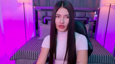 Snapshot of bella_clark2 chatting on March 24, 1:38 pm Bella online show from March 24, 1:38 pm