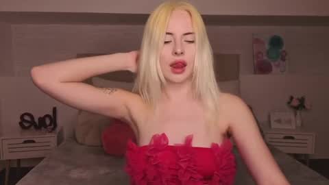 Bella online show from June 9, 9:26 pm
