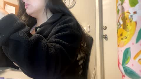 Snapshot of bella_dulce chatting on February 13, 8:34 pm bella_dulce online show from February 13, 8:34 pm