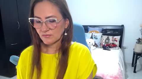 Bella online show from July 21, 3:09 am