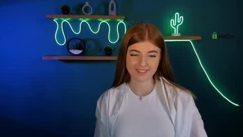 Snapshot of bella_horny__ chatting on October 9, 11:08 am Youre Bella online show from October 9, 11:08 am