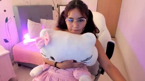bella_jadee online show from March 10, 3:11 am