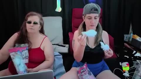 Snapshot of bella_james_1988 chatting on October 14, 4:08 pm Bella James online show from October 14, 4:08 pm