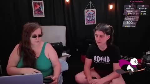 Snapshot of bella_james_1988 chatting on November 1, 4:53 pm Bella James online show from November 1, 4:53 pm