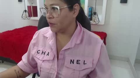 lady online show from September 29, 11:37 am