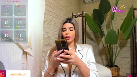 Snapshot of bella_posh chatting on January 13, 7:57 am bella_posh online show from January 13, 7:57 am