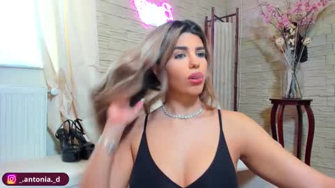 Snapshot of bella_posh chatting on February 4, 7:36 am bella_posh online show from February 4, 7:36 am