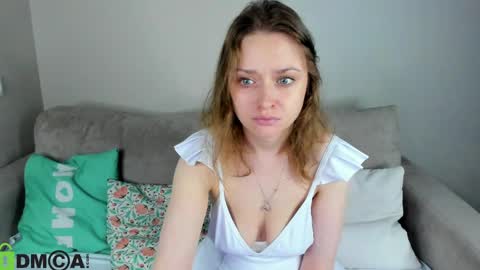 Linda Bella online show from May 7, 1:00 am