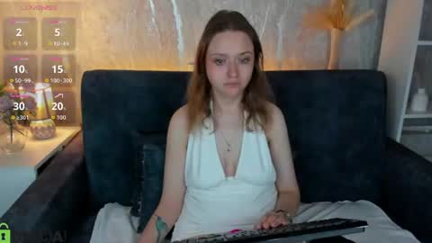 Snapshot of bella_ramsi chatting on June 22, 12:56 am Linda Bella online show from June 22, 12:56 am