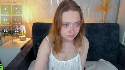 Snapshot of bella_ramsi chatting on July 5, 1:01 am Linda Bella online show from July 5, 1:01 am