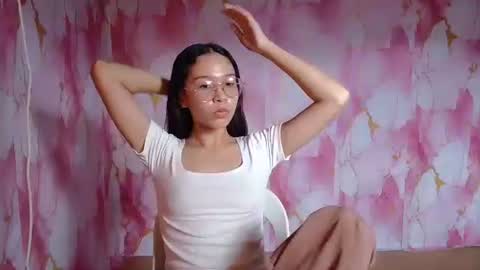 Snapshot of bella_saero chatting on May 27, 6:32 am bella online show from May 27, 6:32 am