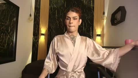    online show from May 18, 7:31 pm