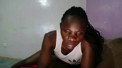 Snapshot of bella_sky_ chatting on January 16, 5:33 am Sky online show from January 16, 5:33 am