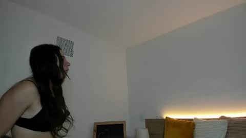 Bella online show from June 24, 4:17 pm