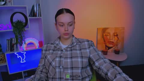 Snapshot of bella_sunshine1 chatting on March 23, 12:42 pm alexa online show from March 23, 12:42 pm