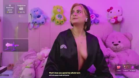 Snapshot of bella_thixx chatting on March 21, 4:17 am bella_thixx online show from March 21, 4:17 am