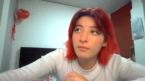 bella_thorne1999 online show from June 18, 3:29 am